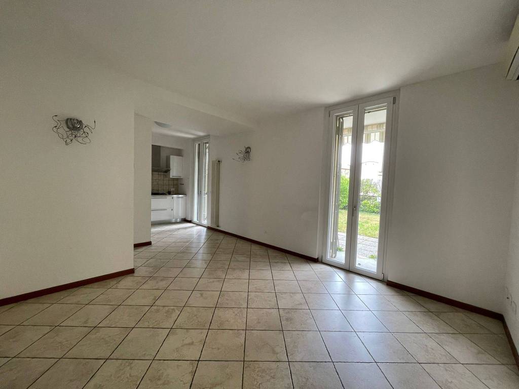 appartamento in vendita a Pavia in zona Città Giardino