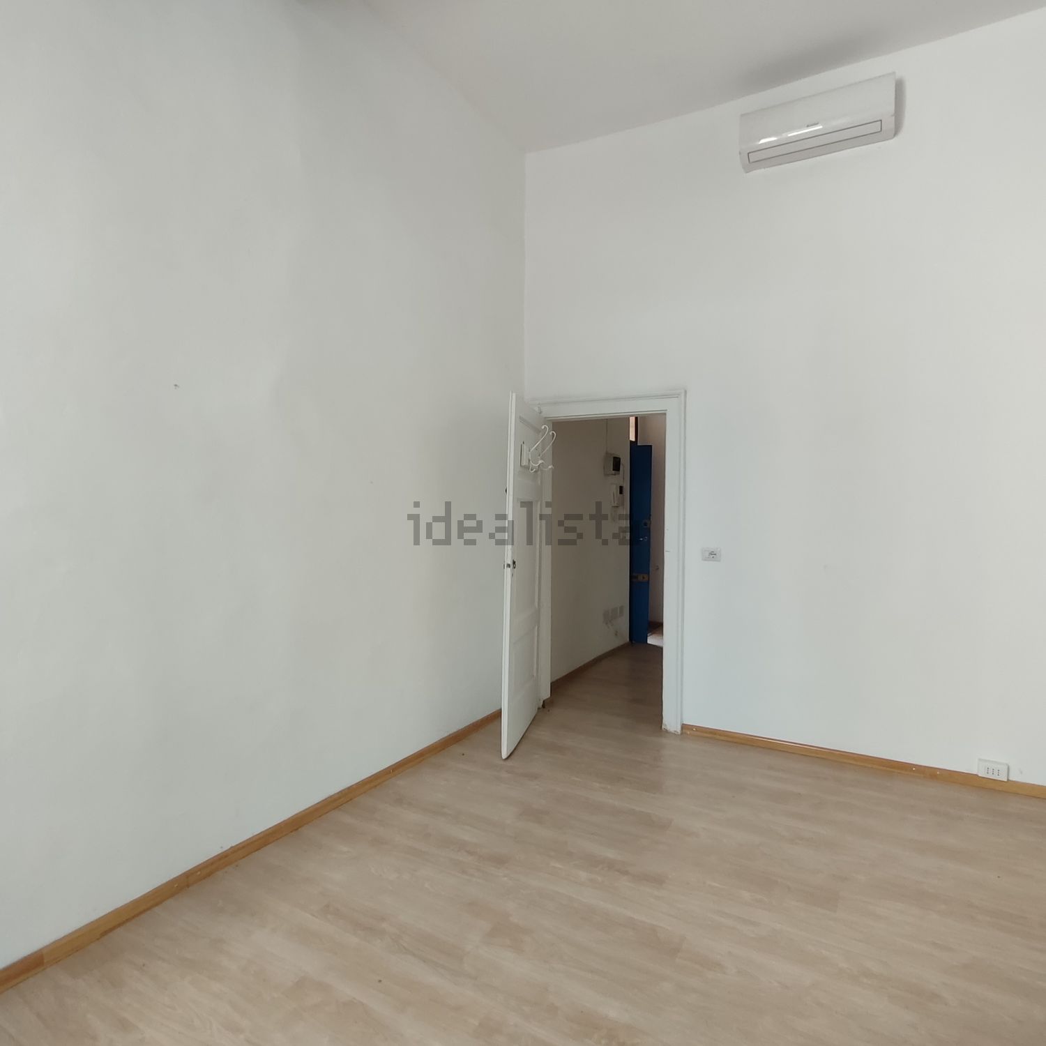 appartamento in vendita a Pavia in zona Centro Città
