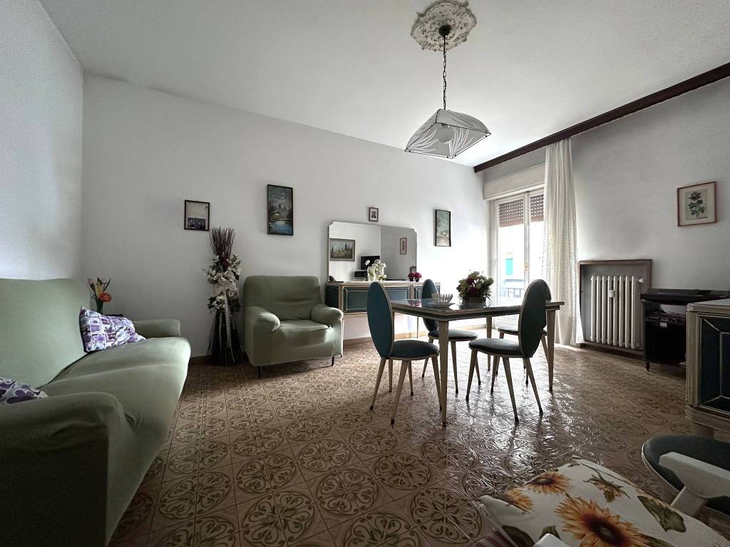 appartamento in vendita a Pavia in zona Città Giardino