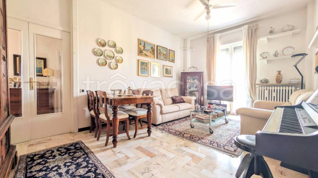 appartamento in vendita a Pavia in zona Centro Città