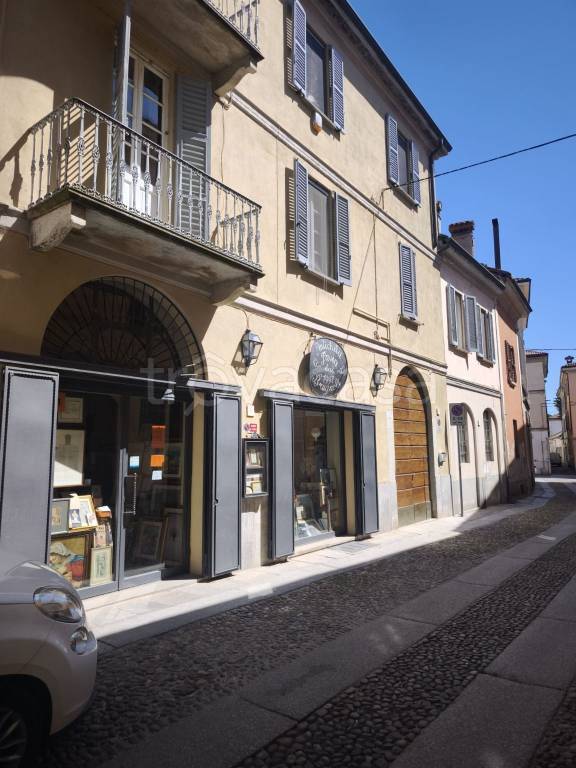 appartamento in vendita a Pavia in zona Centro Città