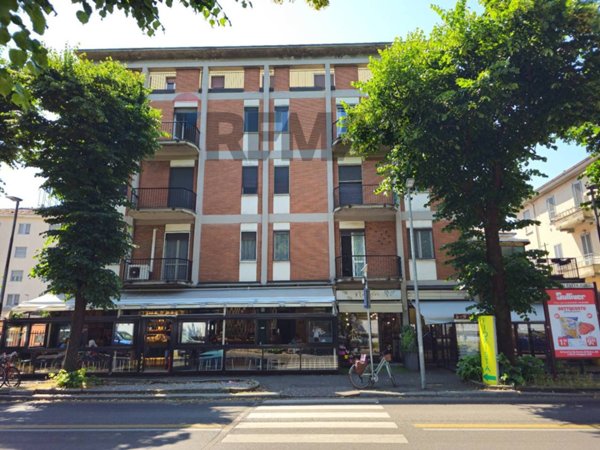 appartamento in vendita a Pavia in zona Policlinico