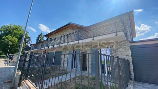 appartamento in vendita a Pavia in zona Ca' Della Terra