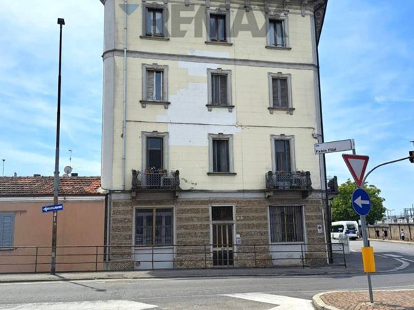 appartamento in vendita a Pavia in zona Stazione