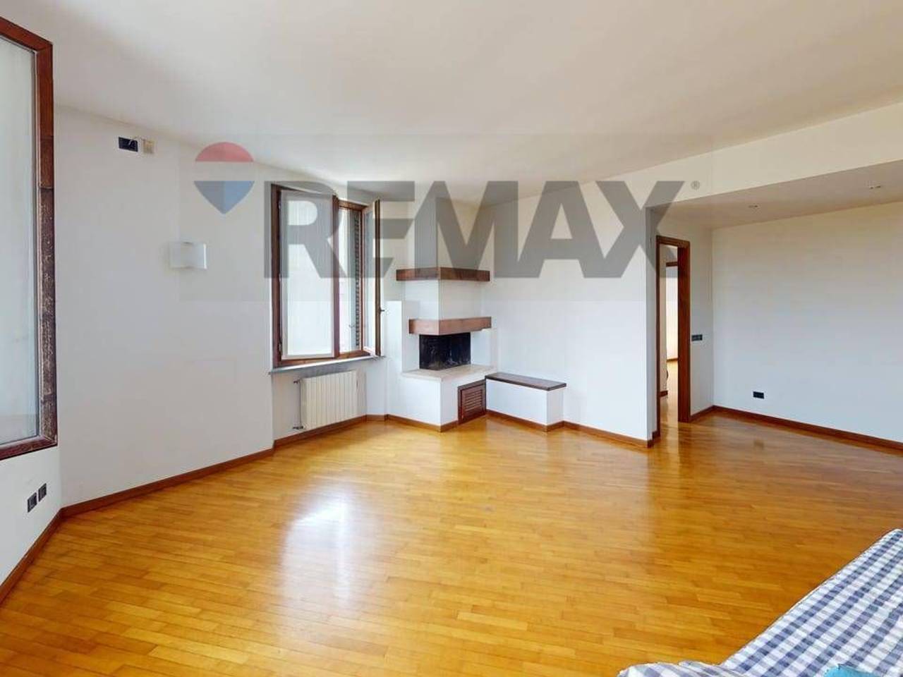 appartamento in vendita a Pavia in zona Stazione