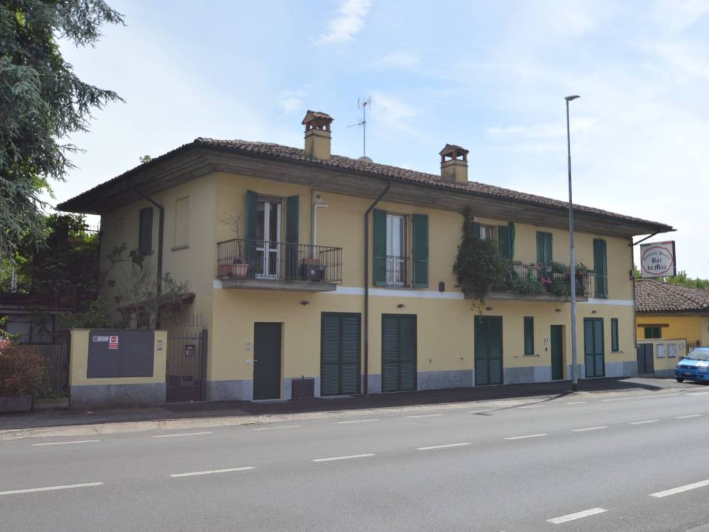 appartamento in vendita a Pavia in zona Vallone
