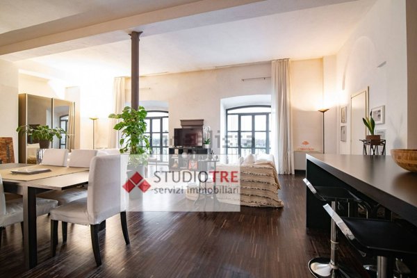 appartamento in vendita a Pavia in zona Centro Città