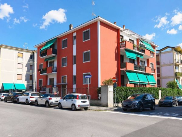 appartamento in vendita a Pavia in zona Città Giardino