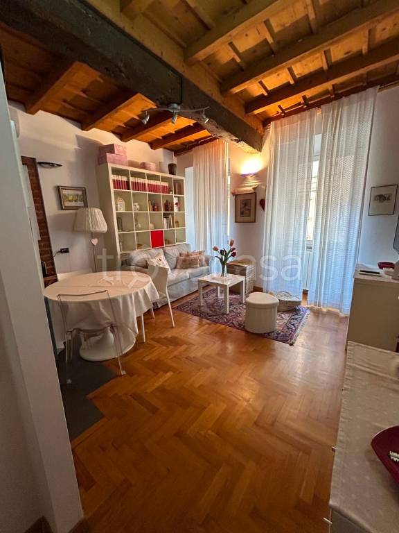 appartamento in vendita a Pavia in zona Centro Città