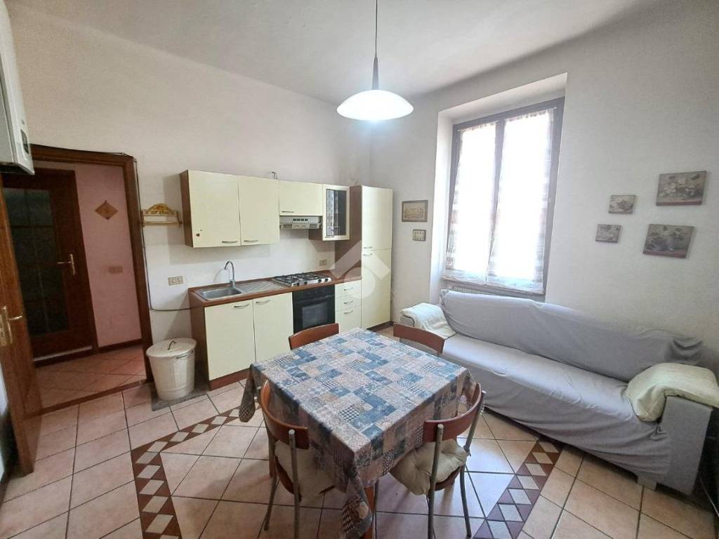 appartamento in vendita a Pavia in zona San Pietro