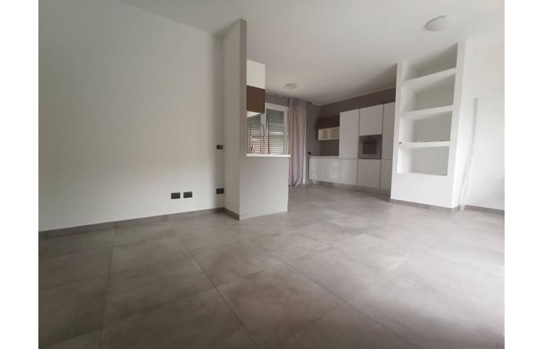 appartamento in vendita a Pavia in zona Pompieri
