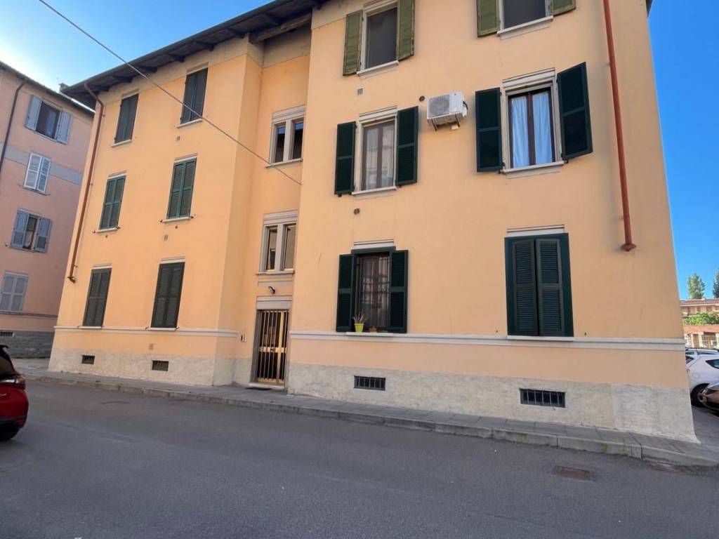 appartamento in vendita a Pavia in zona San Pietro