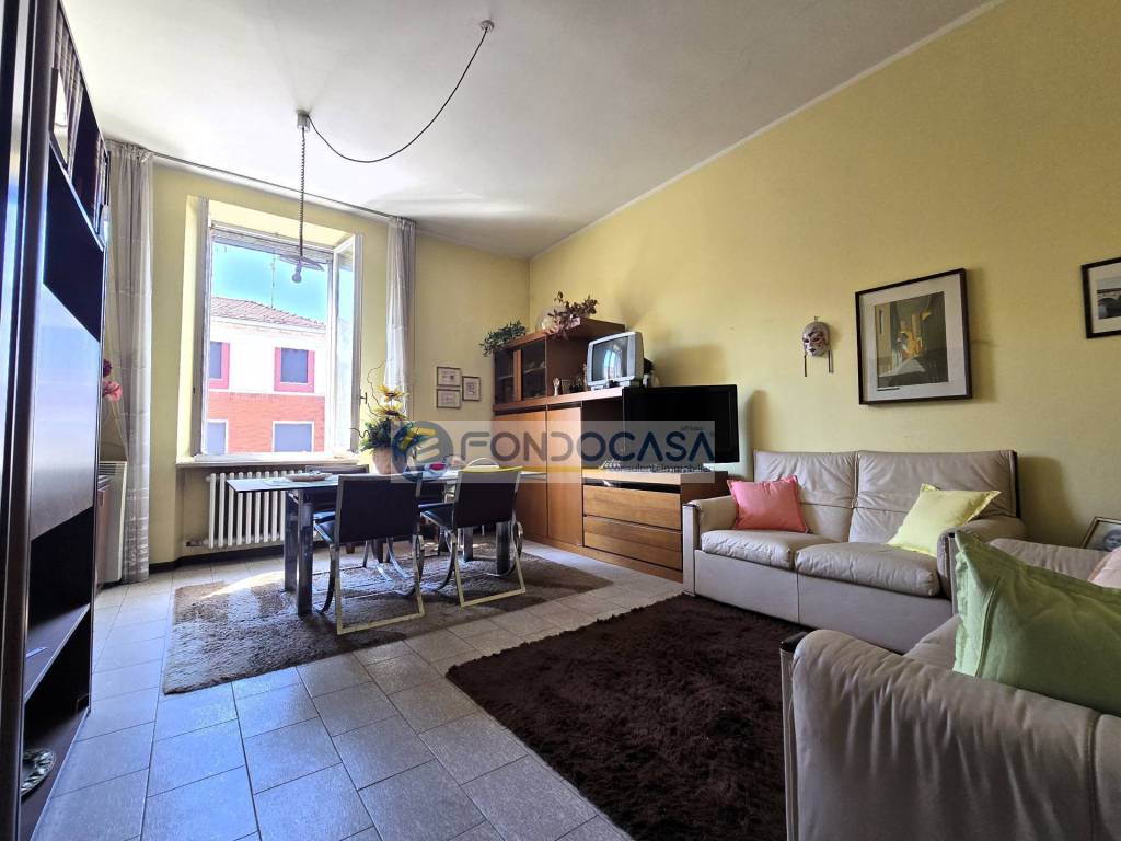 appartamento in vendita a Pavia in zona San Pietro