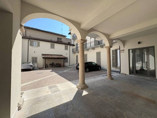 appartamento in vendita a Pavia in zona Centro Città