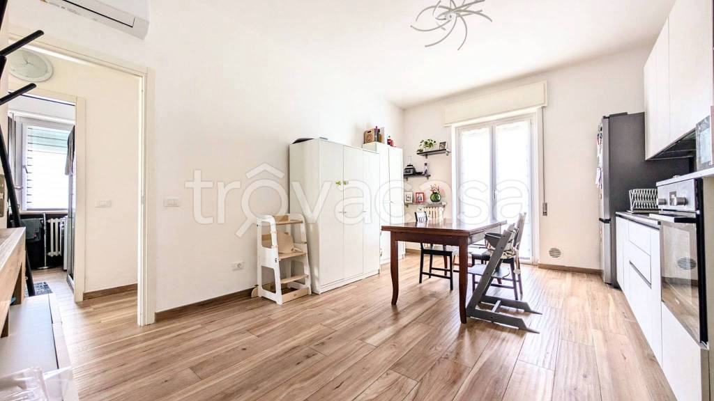 appartamento in vendita a Pavia in zona Viale Cremona