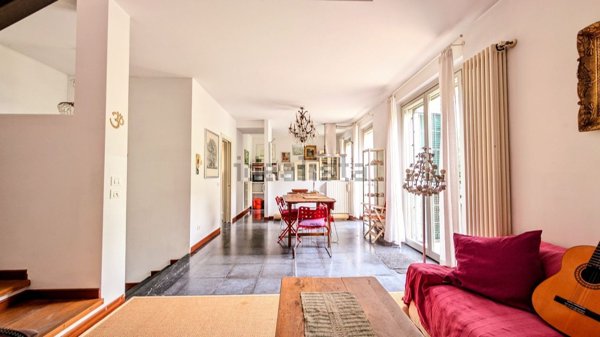 casa indipendente in vendita a Pavia in zona Borgo Ticino