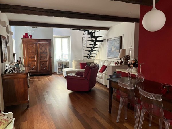 casa indipendente in vendita a Pavia in zona Viale Gorizia