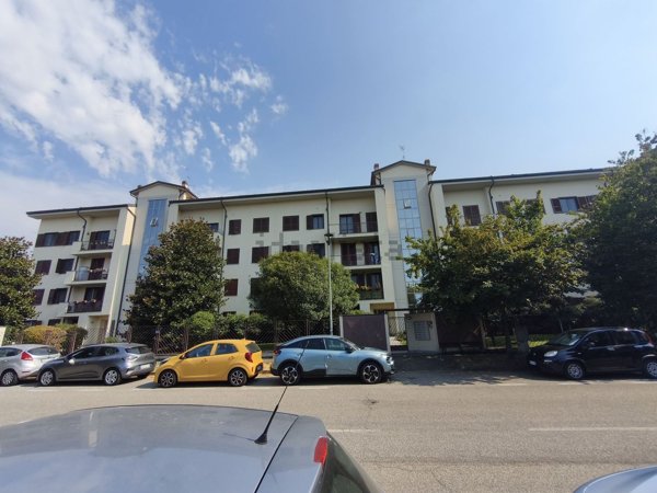 appartamento in vendita a Pavia in zona Stazione
