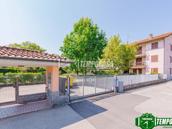 appartamento in vendita a Pavia in zona Cassinello