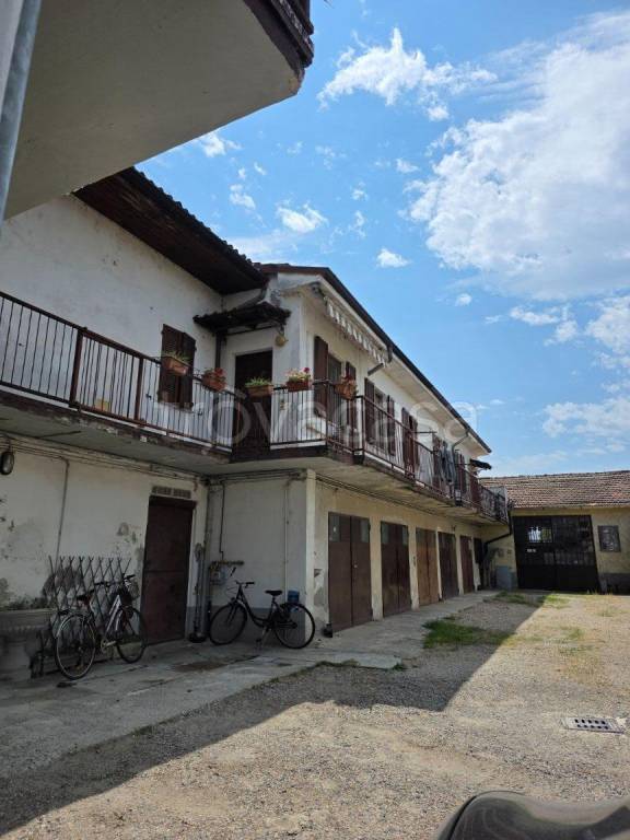 appartamento in vendita a Pavia in zona San Pietro