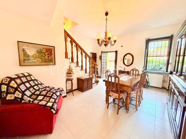 casa indipendente in vendita a Pavia in zona Campo Coni