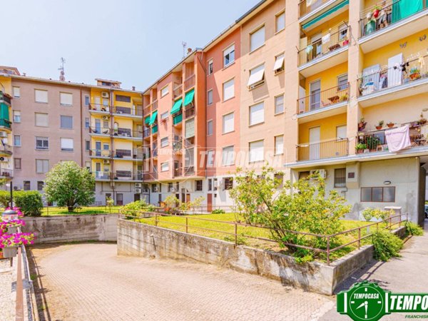 appartamento in vendita a Pavia in zona Torretta