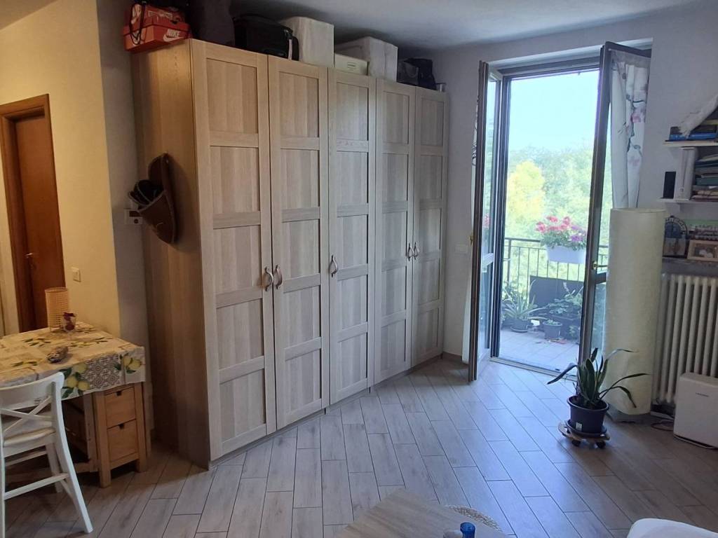 appartamento in vendita a Pavia in zona Casa sul Fiume