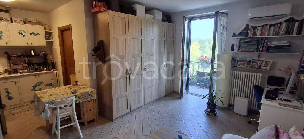 appartamento in vendita a Pavia in zona Casa sul Fiume