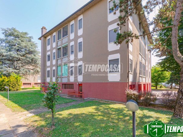 appartamento in vendita a Pavia in zona Policlinico