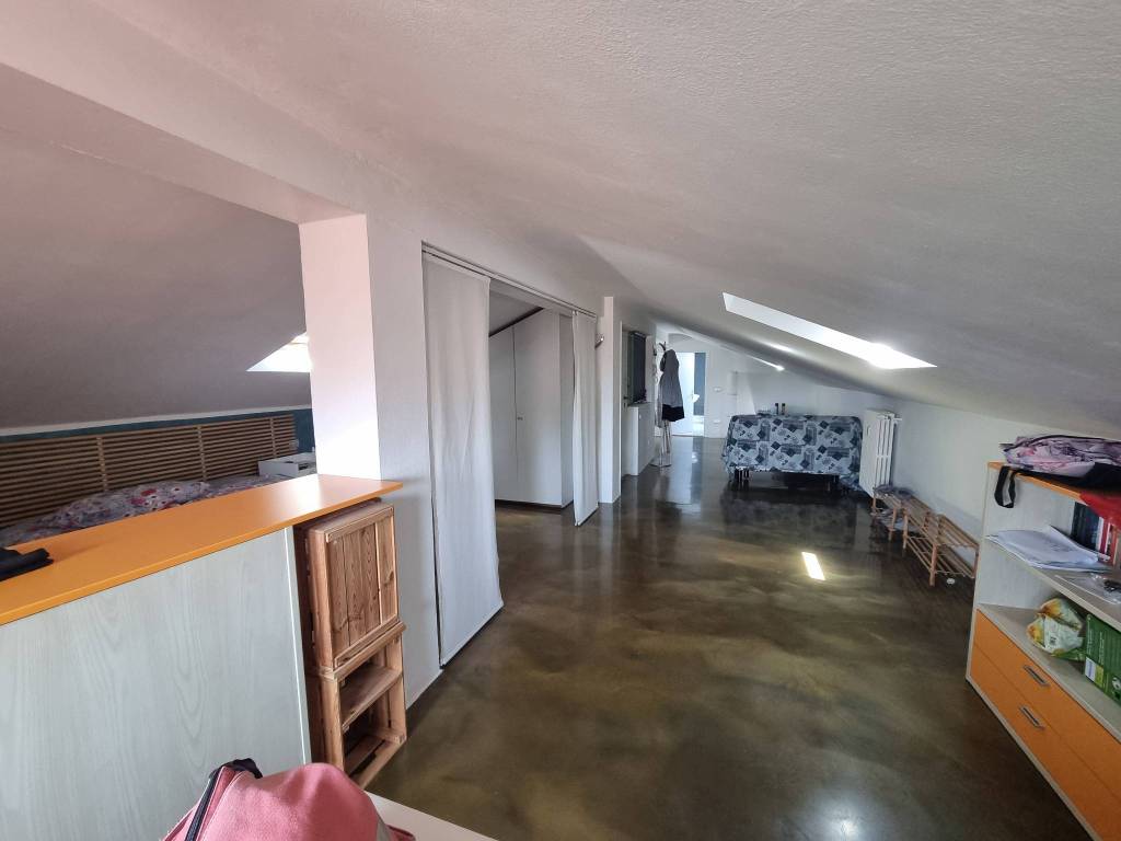 appartamento in vendita a Pavia in zona Casa sul Fiume