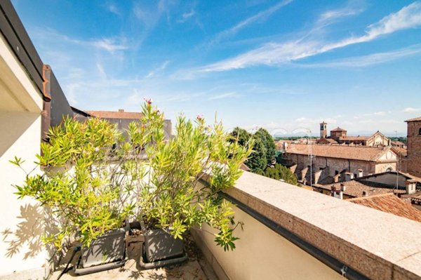 appartamento in vendita a Pavia in zona Centro Città
