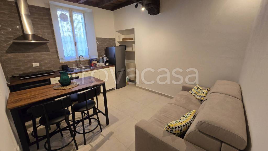 appartamento in vendita a Pavia in zona Centro Città