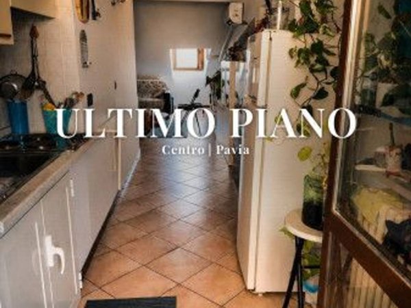 attico in vendita a Pavia in zona Centro Città