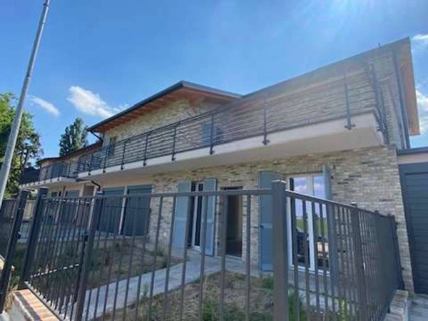 appartamento in vendita a Pavia in zona Ca' Della Terra