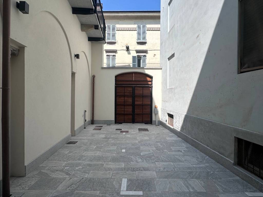 appartamento in vendita a Pavia in zona Centro Città