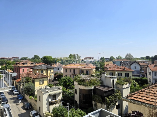 appartamento in vendita a Pavia in zona Centro Città