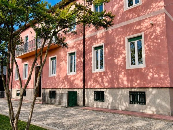 casa indipendente in vendita a Pavia in zona Stazione