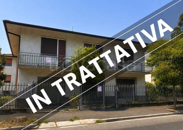 casa indipendente in vendita a Pavia