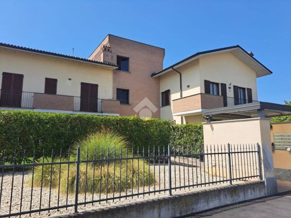 appartamento in vendita a Pavia in zona San Pietro