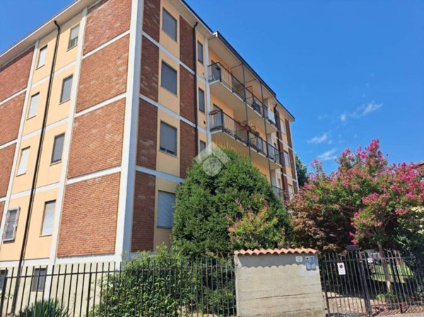 appartamento in vendita a Pavia in zona Centro Città