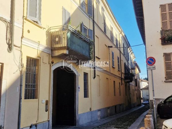appartamento in vendita a Pavia in zona Centro Città