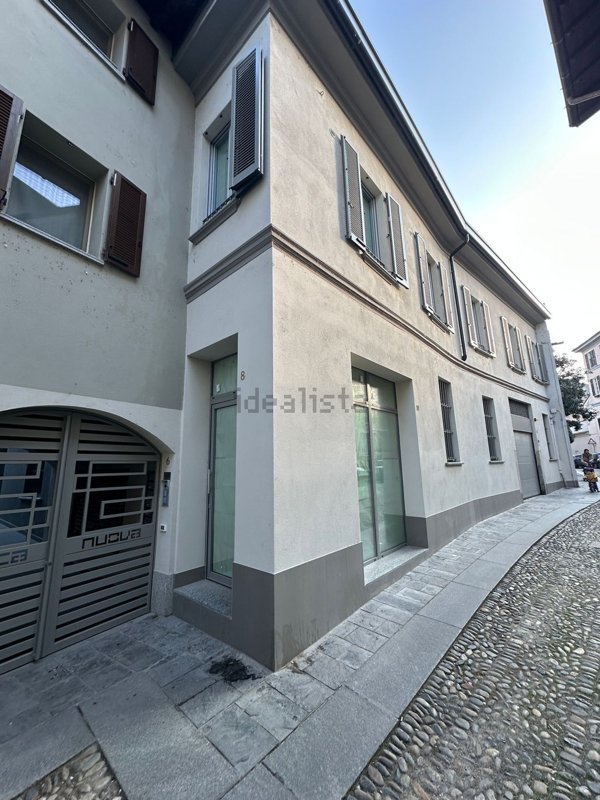 ufficio in vendita a Pavia in zona Centro Città