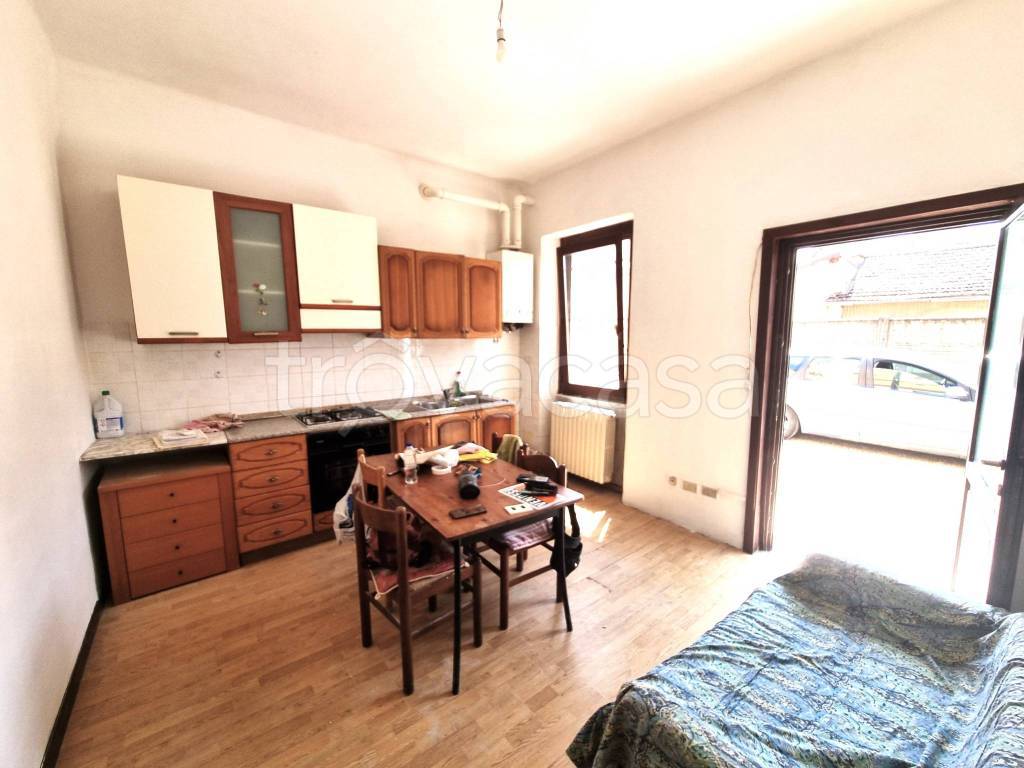 appartamento in vendita a Pavia in zona Fossarmato