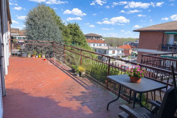 appartamento in vendita a Pavia in zona Pompieri