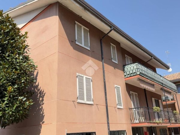 appartamento in vendita a Pavia in zona Chiozzo