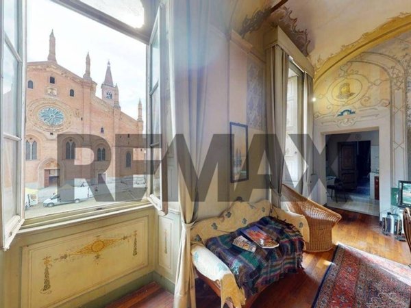 appartamento in vendita a Pavia in zona Centro Città