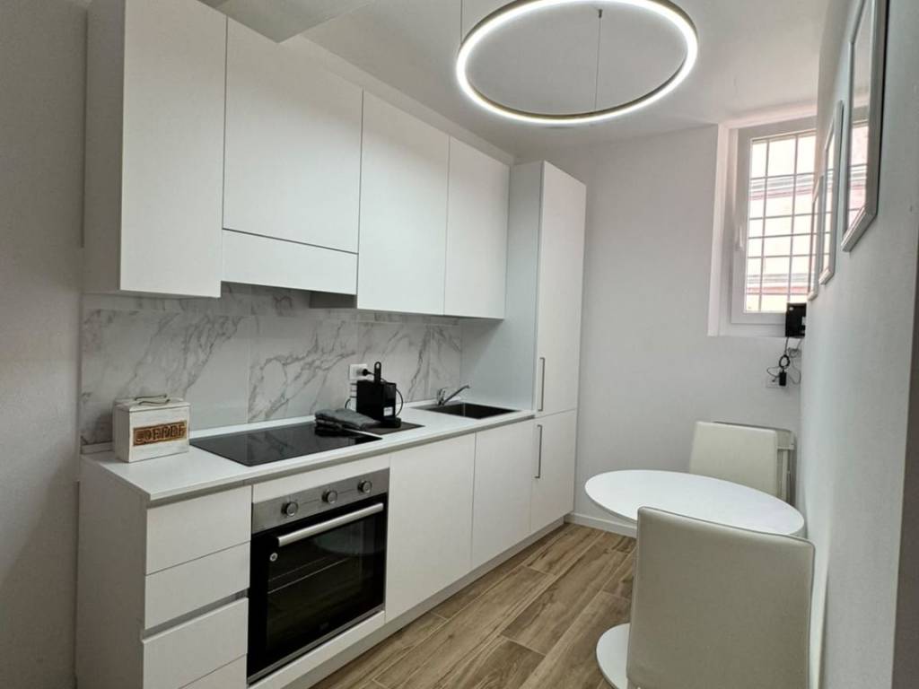appartamento in vendita a Pavia in zona Centro Città