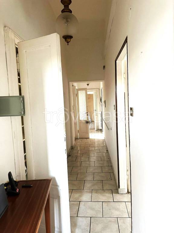 appartamento in vendita a Pavia in zona Centro Città