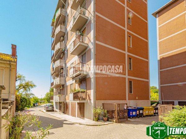 appartamento in vendita a Pavia in zona San Pietro