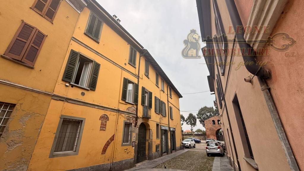 appartamento in vendita a Pavia in zona Centro Città
